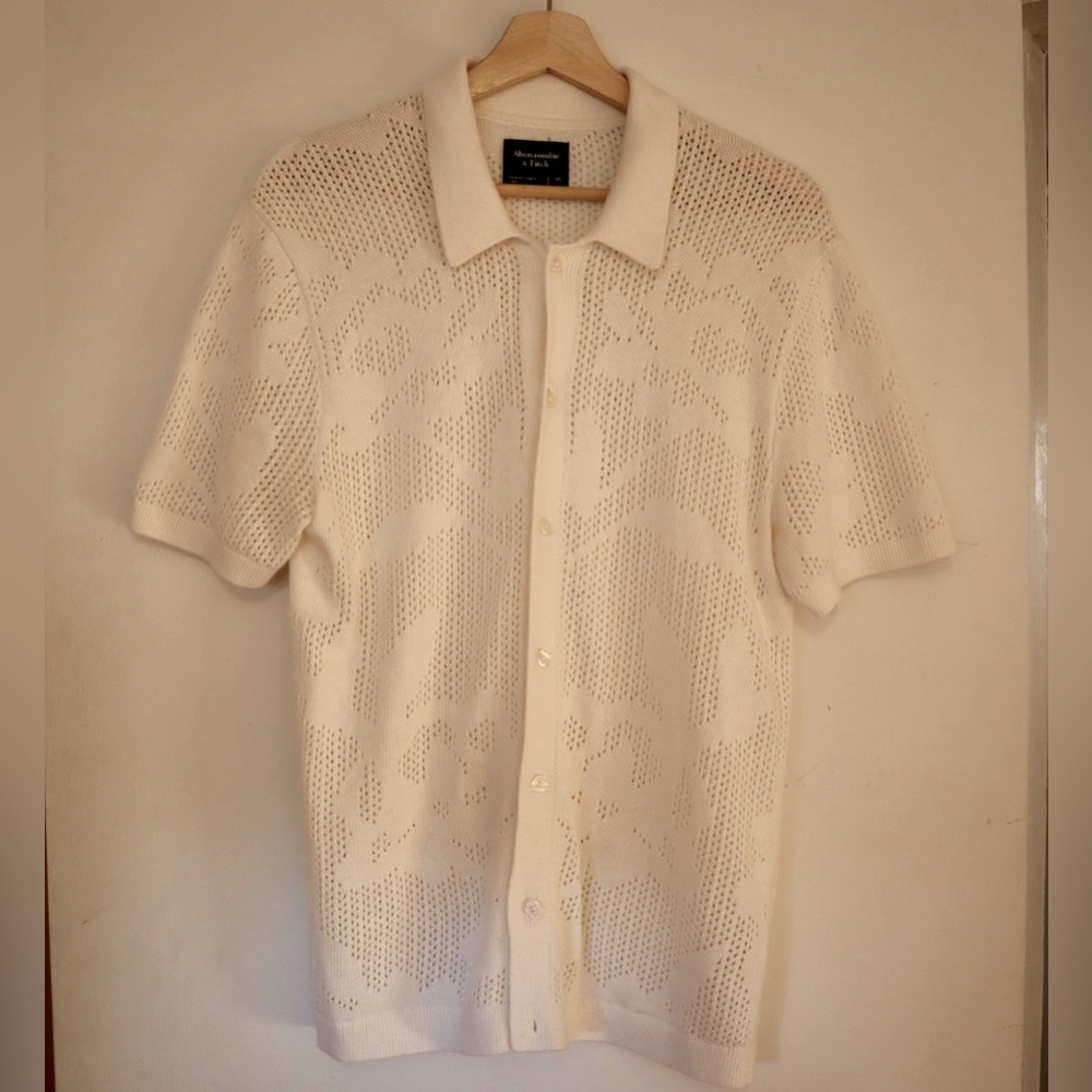 Men’s Crochet Stitch Summer Button-down